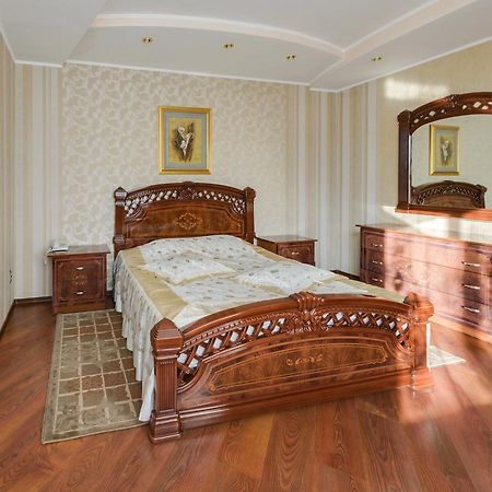 Hotel Ghostinitsa "Lina" Petropavlovsk Esterno foto